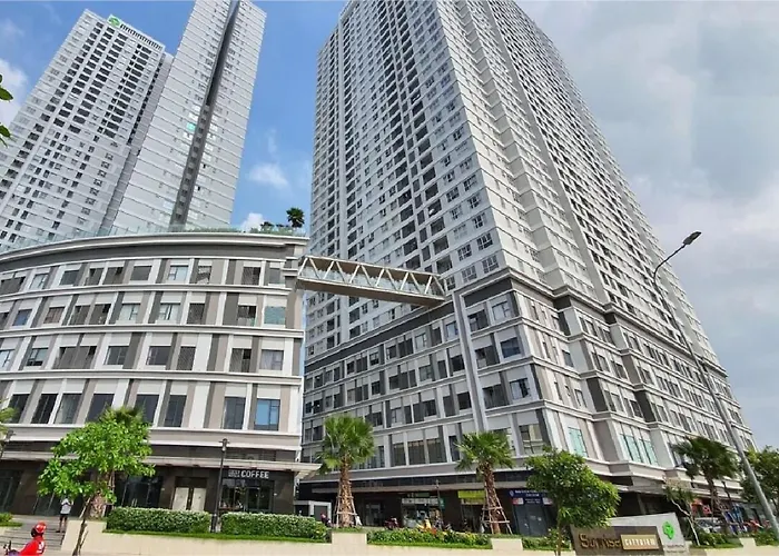 Sunrise City View Apartment , Near Lotte Mart